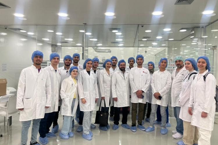 رحلة كلية الصيدلة إلى معمل ملكارت للصناعات الدوائية